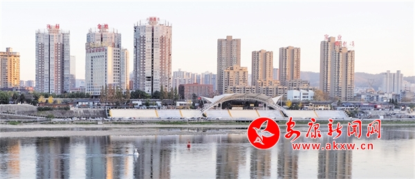 ʮ��׃�w�Ϻӽ�