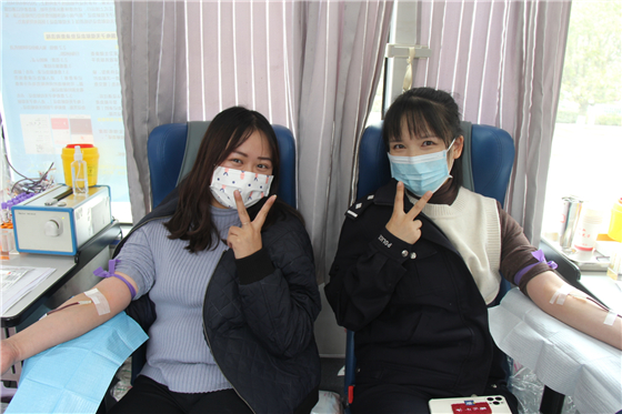 人民警察一心為民，捋袖捐血鐵血柔情——安康市公安局積極開(kāi)展冬季獻(xiàn)血活動(dòng)