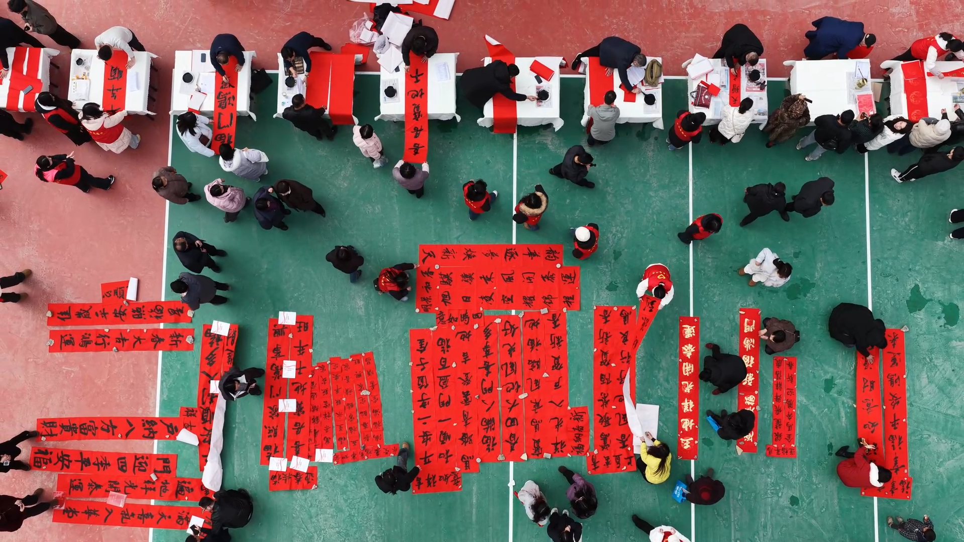 義寫(xiě)春聯(lián)活動(dòng)現(xiàn)場(chǎng)